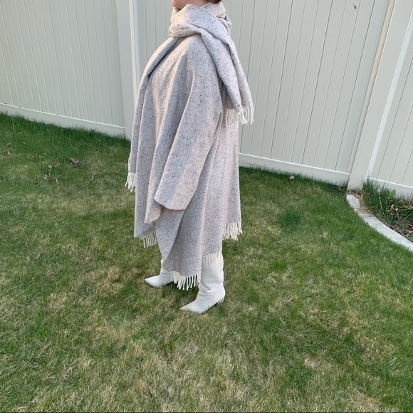 Clifford & Wills Poncho/Cape with Tie Scarf & Fringe - Picture 4 of 12